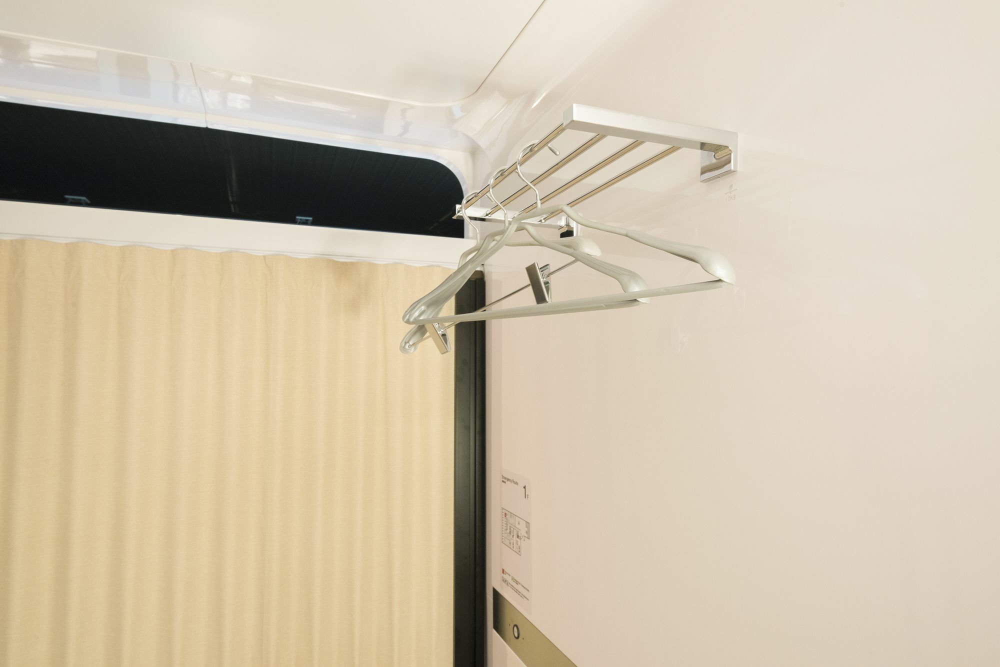 First Cabin Station Abenoso Hotel Osaka Bagian luar foto